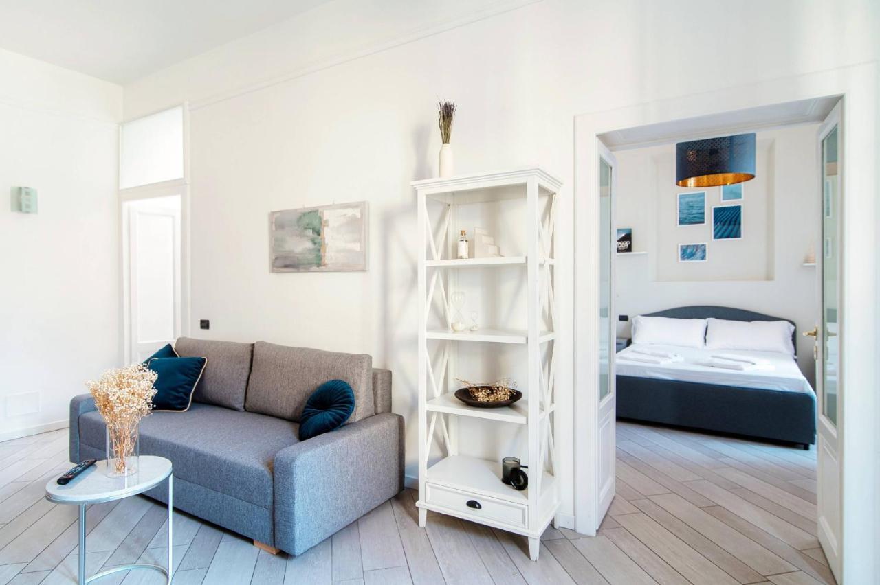 Shades Of Lake - Blue Apartment Комо Экстерьер фото